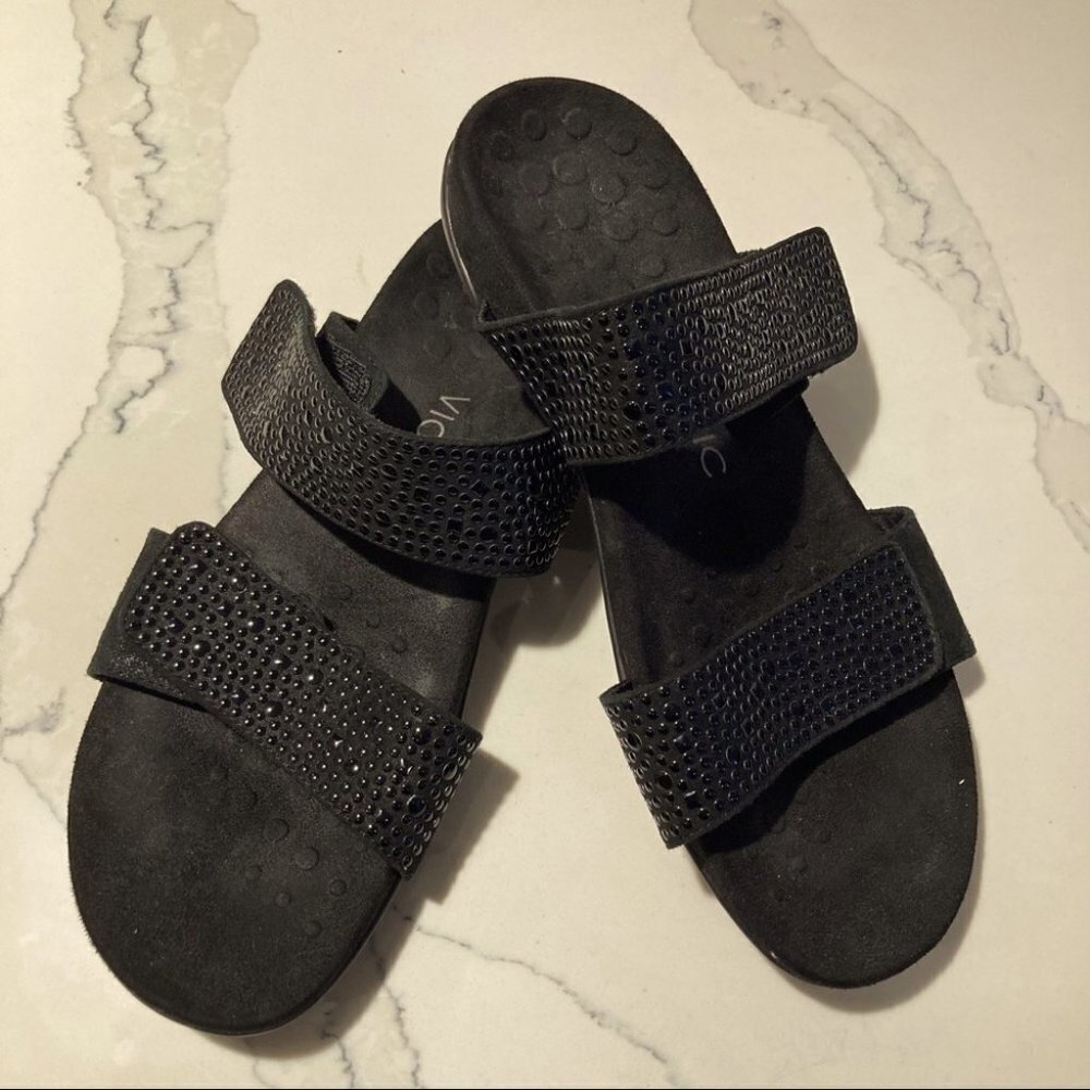 VIONIC Sz 10 Samoa Hook & Loop Closure Slip On Sandal  w/ Embellishments